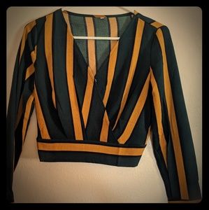 Cropped long sleeve blouse